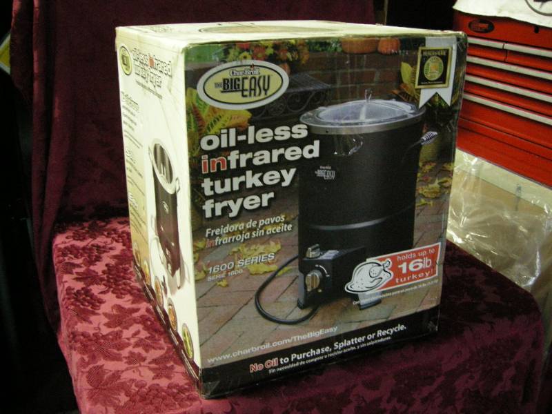 lot 82 image: Char-Broil Turkey Fryer