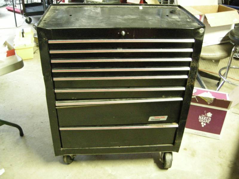 lot 84 image: Rolling Tool Cabinet