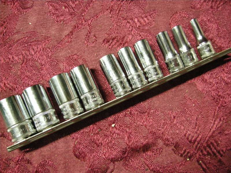 lot 87 image: Snap-On Semi-Deep Sockets