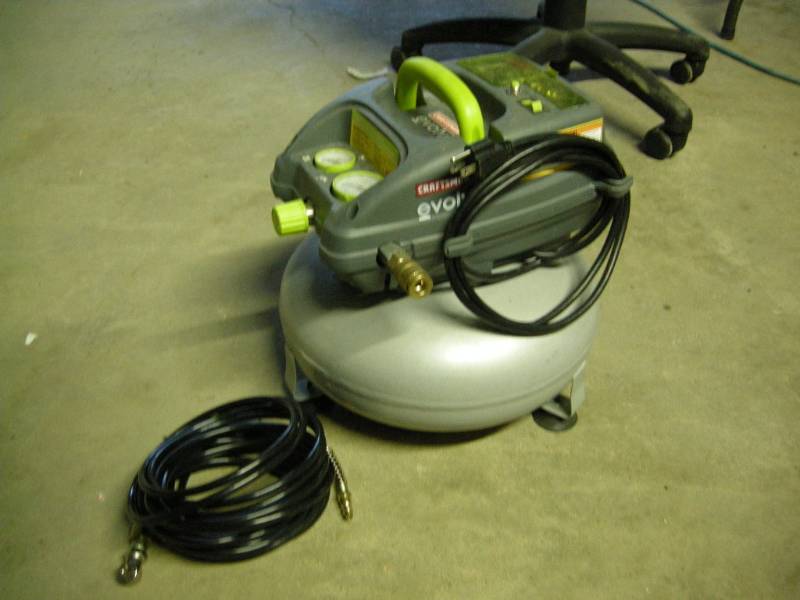 lot 93 image: Craftsman Evolv Air Compressor