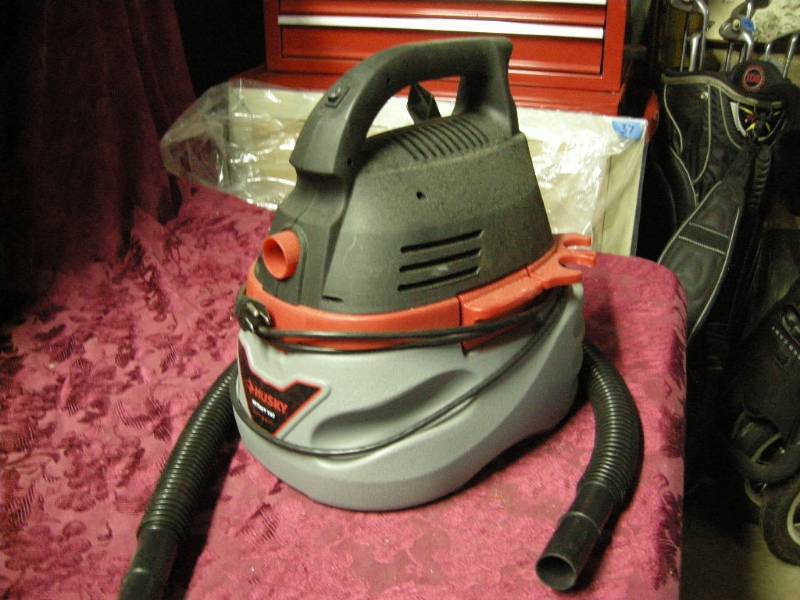 lot 95 image: Husky Shop Vac