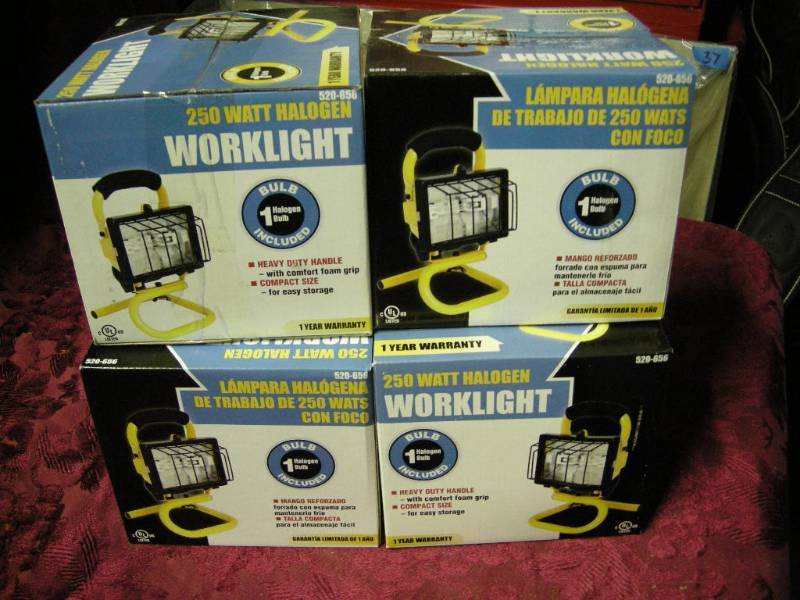 lot 96 image: 4 Halogen Worklights