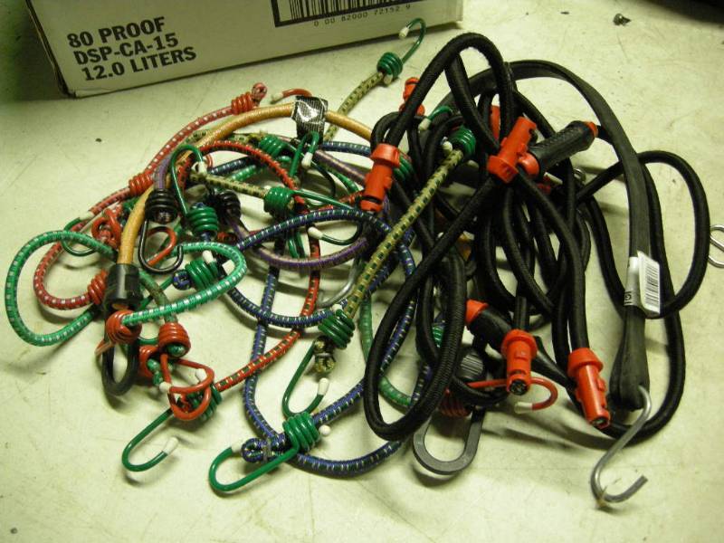 lot 102 image: Box - o - Bungees