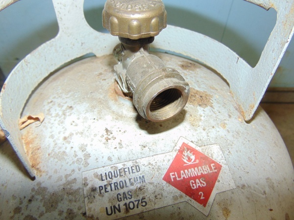 lot 31 image: 20lb LP Tank