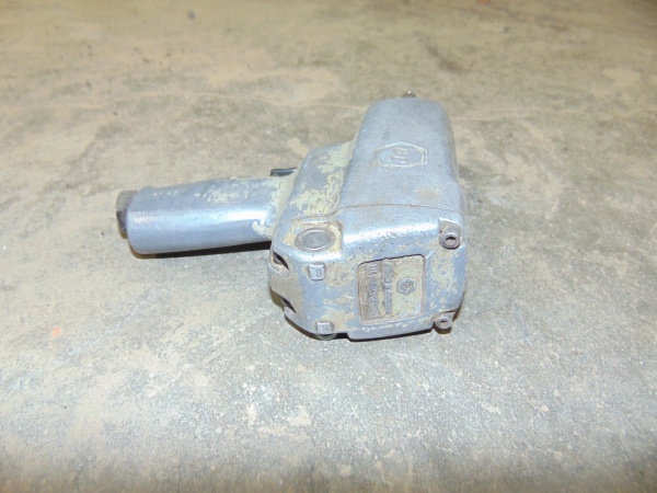 lot 40 image: Black & Decker Air Impact