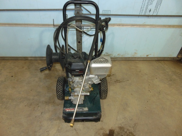 lot 48 image: Craftsman 2400 PSI Power Washer with Hose and Wand