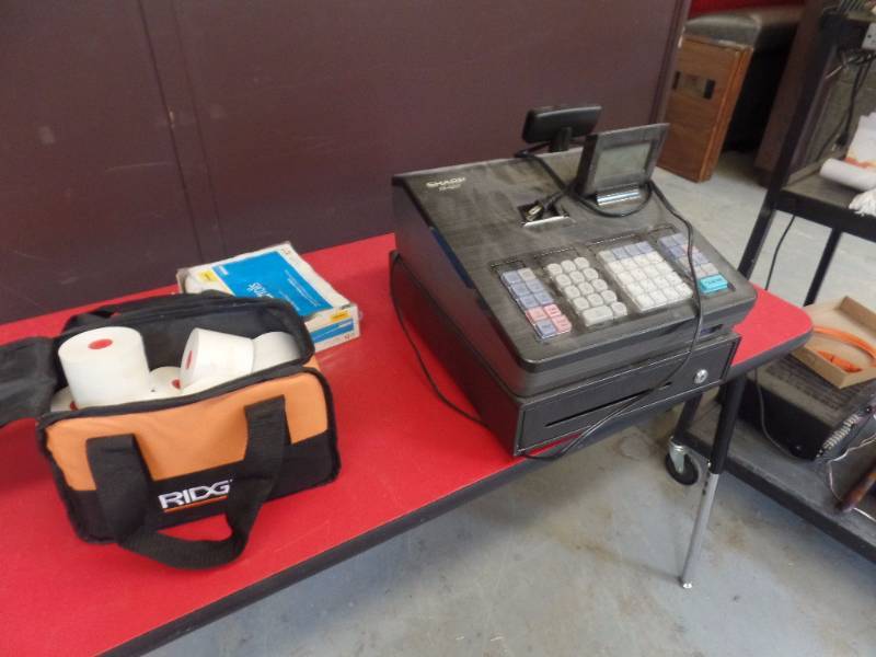 lot 546 image: Electronic Cash Register