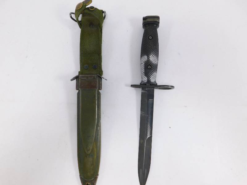 lot 3 image: M7 Bayonet with Scabbard