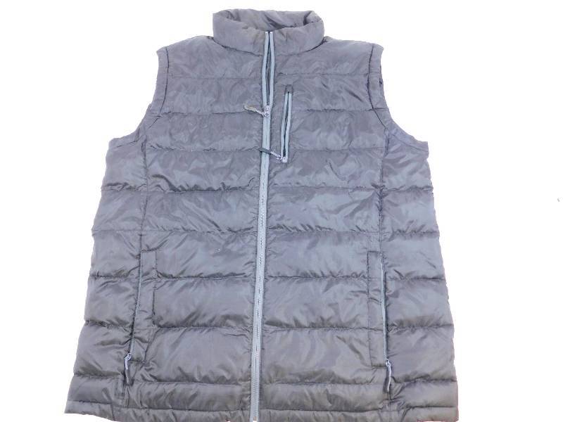 lot 28 image: Guide Gear Mens Size XL Down Vest