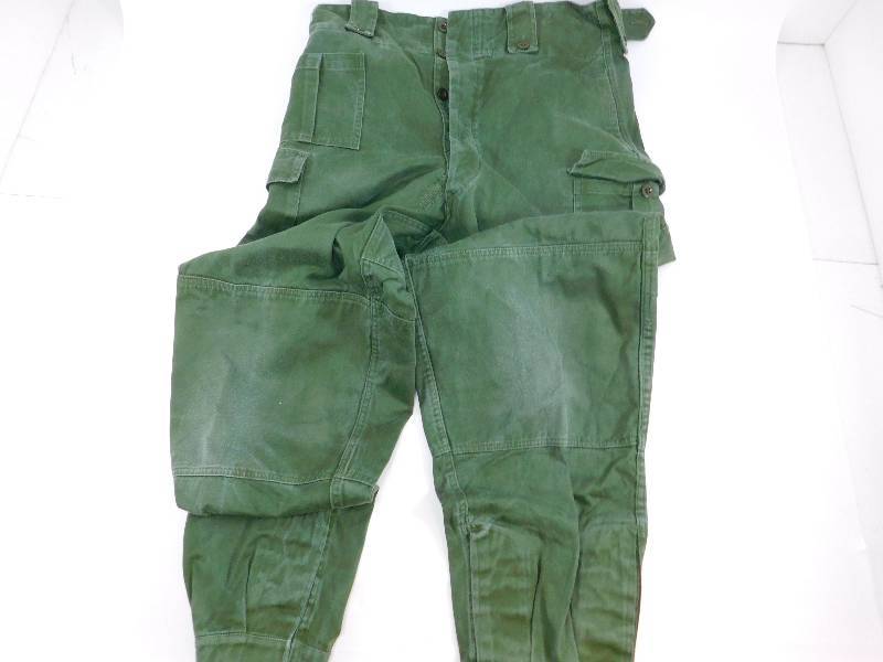 lot 35 image: Belgian Military Mens Size 5F Cargo Pants