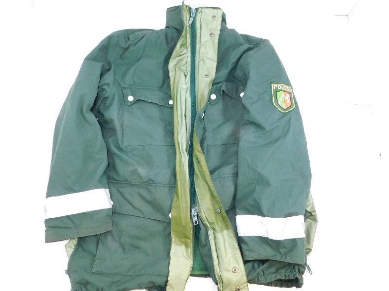 lot 36 image: German Police Mens Size 26 GORE-TEX Waterproof Lined Parka
