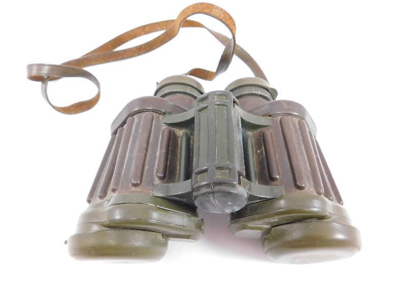 lot 49 image: Hensoldt  Zeiss 8x30 German Army Binoculars