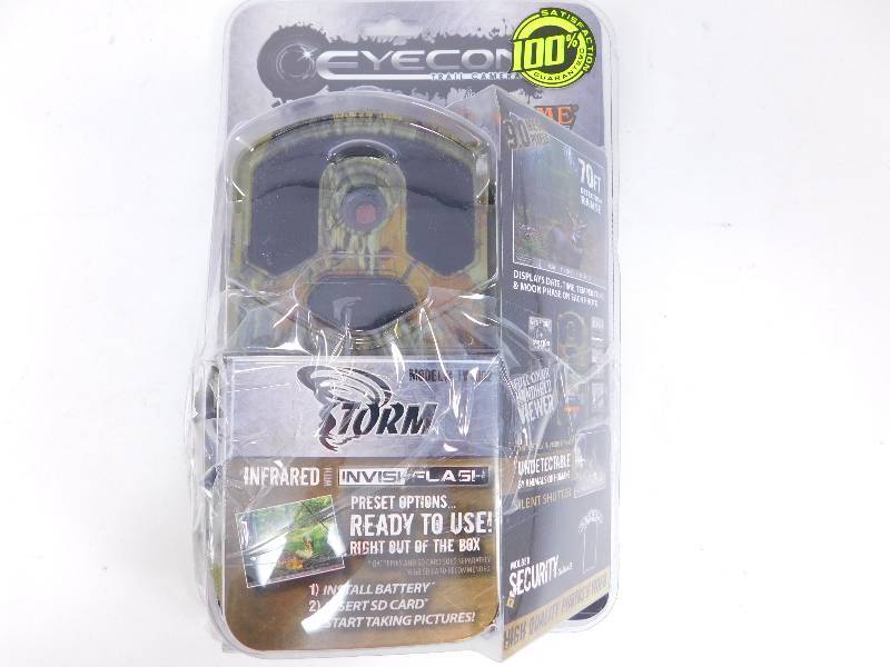 lot 52 image: Big Game Eyecon Storm Invisi-Flash Infrared Trail  Game Camera, 9MP