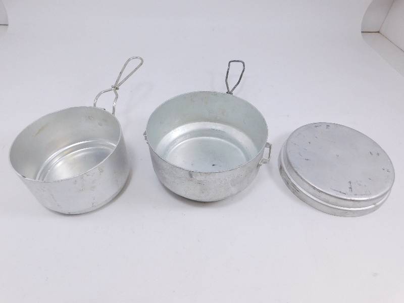 lot 53 image: Used Czech Military Surplus Mess Kits