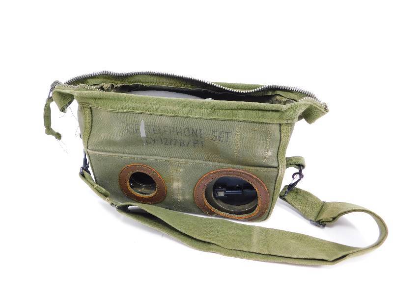 lot 60 image: U.S. Military Tactical Field Phone