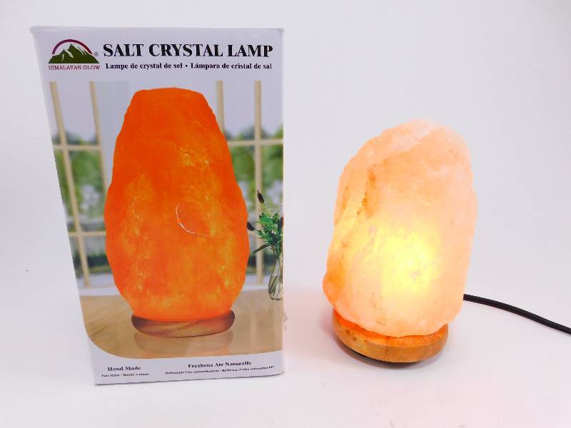 lot 68 image: Ionic Himalayan Salt Crystal Lamp