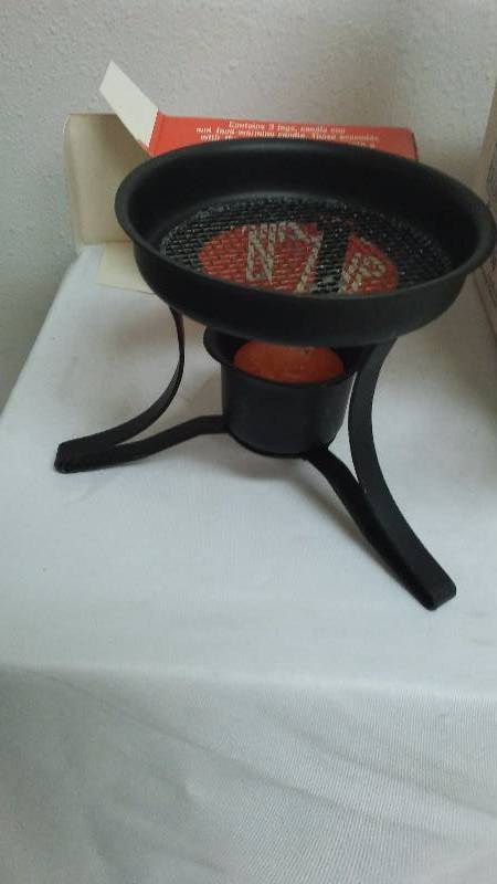 Heat and Dip (10) Individual warming stand for fondue and dipping