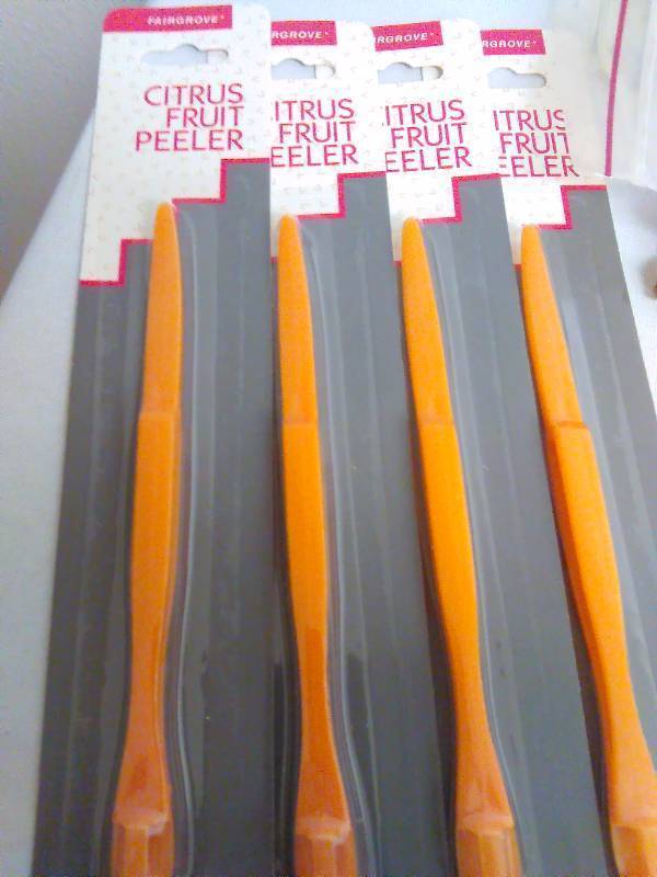 Assorted Kitchen Tools - see pictures for full details