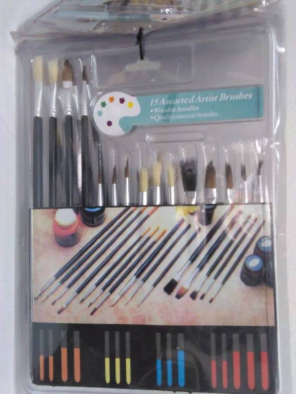 15 pc Assorted Brushes (4 pkgs)