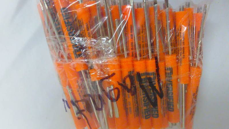 Magnetic Pocket Screwdrivers (30) 6-inch-long, Straight Flat Head