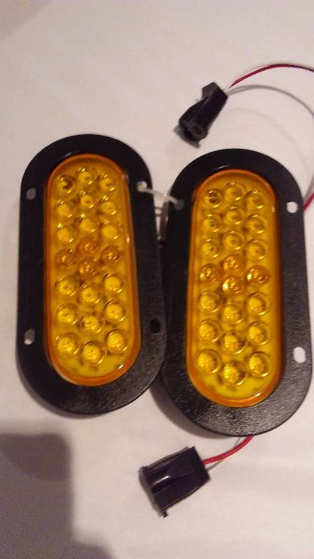 Recessed Amber Trailer Lights with Clips (2) 7 inches long
