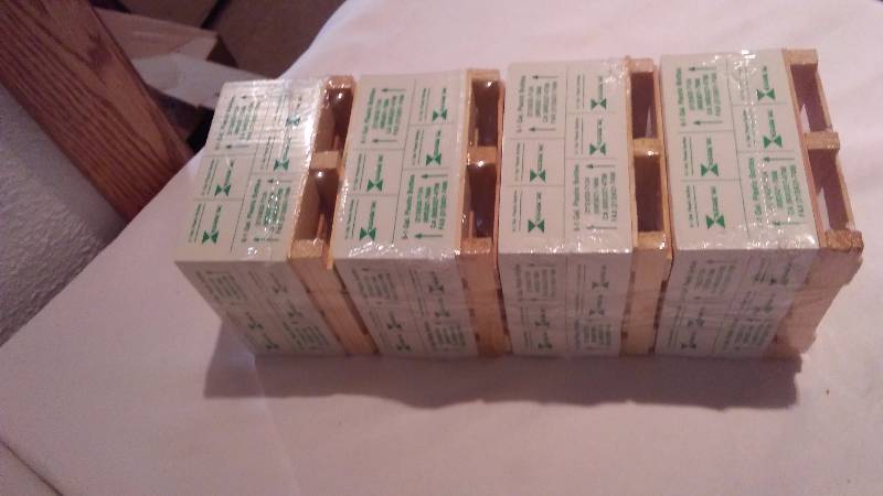 Note Pads on Mini Pallet, (4) 4 x 4 Inch