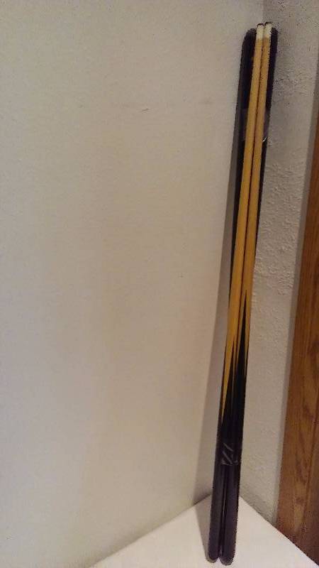 Pool Cues (2)