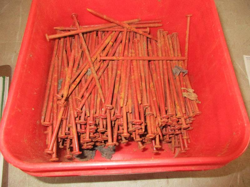 bucket of 6 self tapping screws