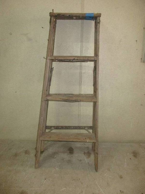 4 step ladder