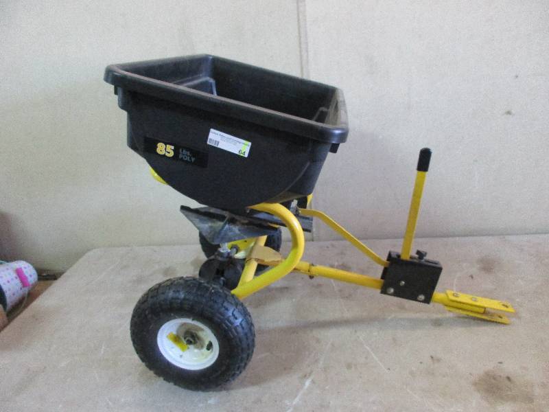 Yardworks pull behind seed spreader