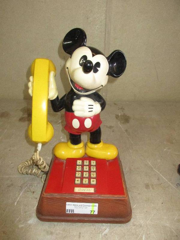 1976 Micky Mouse phone