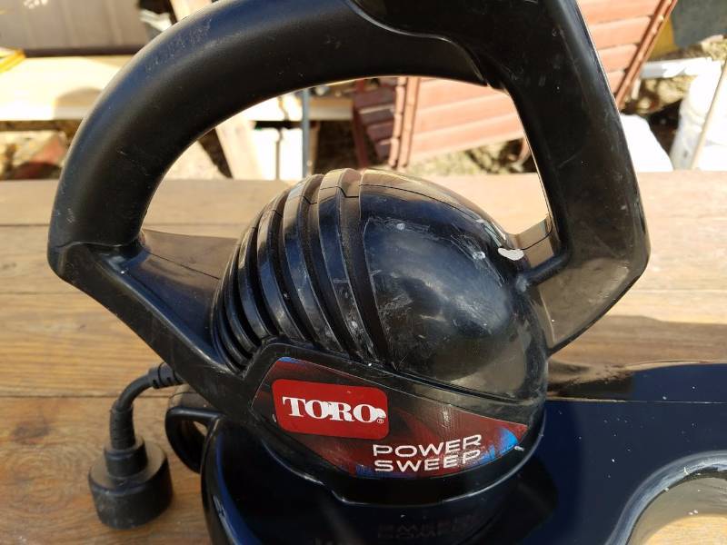 lot 127 image: Toro Power Sweep