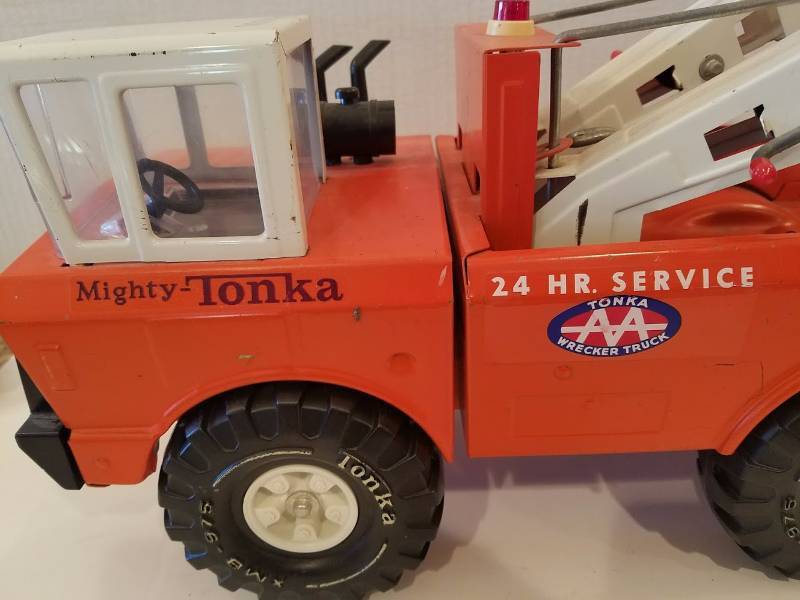 lot 11 image: Mighty Tonka From the Early 70s