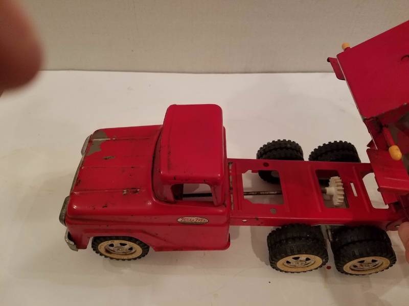 lot 70 image: Tonka Cement Mixer, From the 60s,comes with the chute