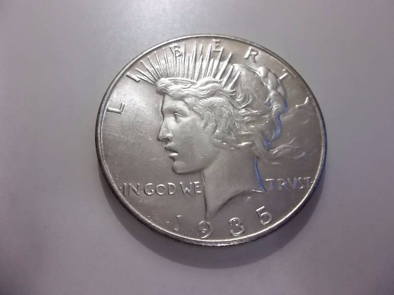 1935  Morgan Silver Dollar High Grade MS