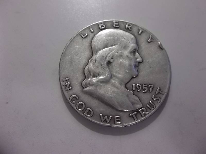 1957 D  Franklin Half Dollar Better Grade