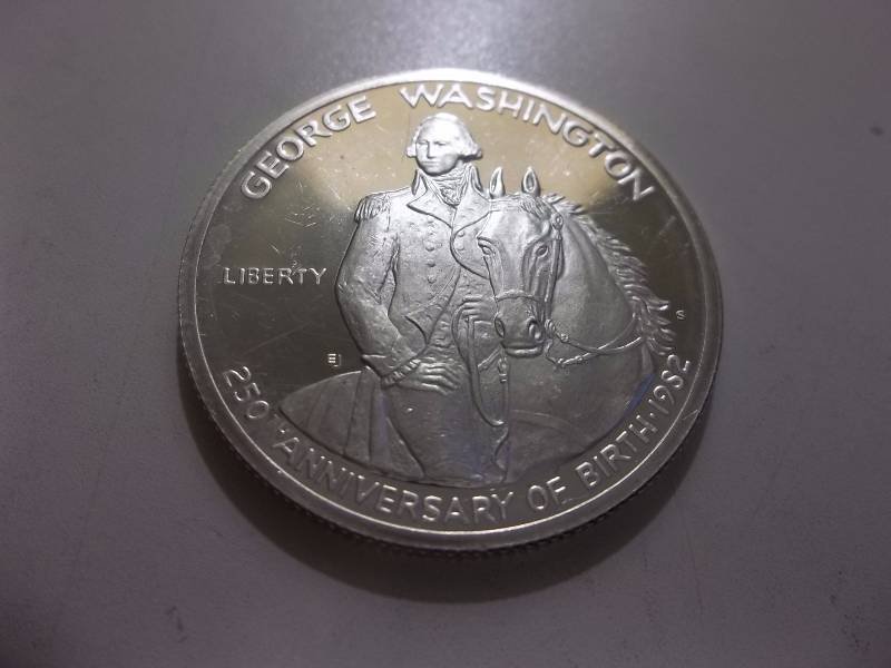 George Washington 250th Anniversary Commemorative Half Dollar 99.93 Fine Silver Unc 12 Oz.