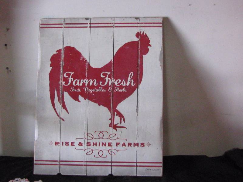 lot 45 image: Wood Farm Fresh Chicken Sign