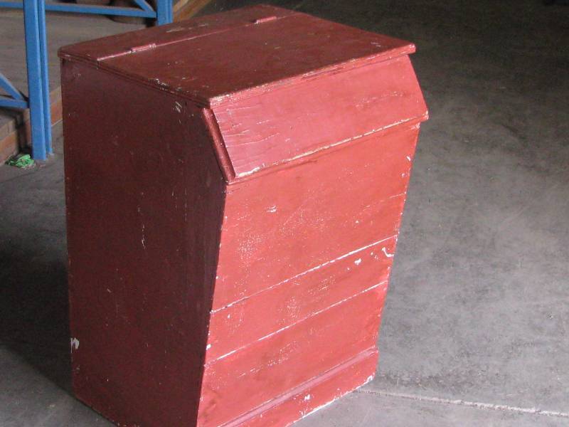 lot 49 image: Wood PotatoFire Wood Box