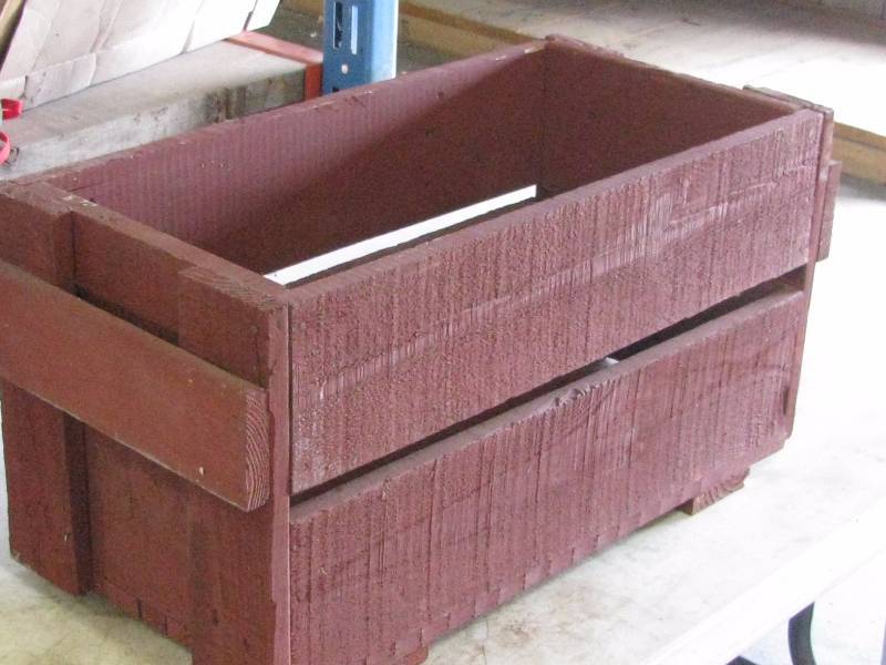 lot 50 image: Wood Box