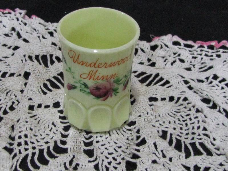 lot 9 image: Custard Glass Tumbler wAdvertising