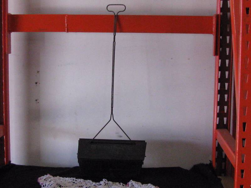 lot 21 image: Advertising Dust Pan
