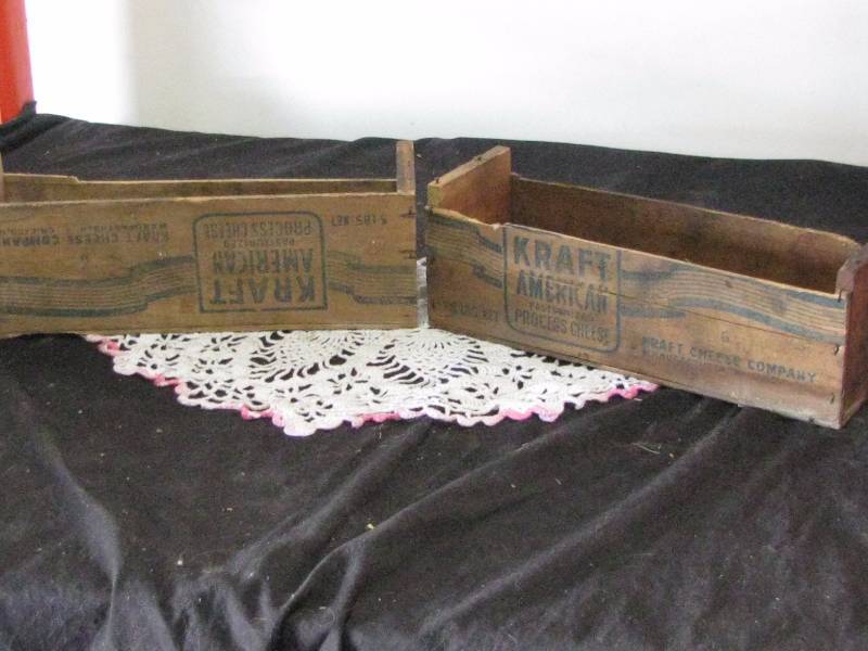 lot 73 image: Wood Kraft Cheese Boxes