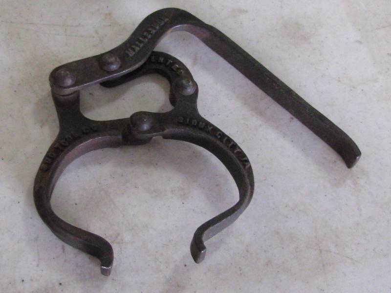 lot 77 image: Soo Tool Company