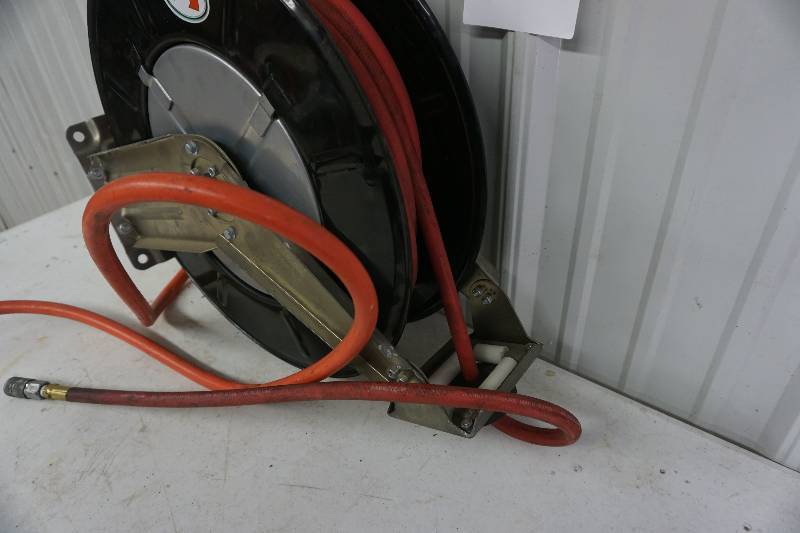 lot 7 image: Bendpak Ranger Products Model RH50 Dual Support Spring Rewind 50 Hose Reel