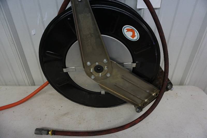 lot 8 image: Ranger Products Model RH50 Dual Support Spring Rewind 50 Hose Reel