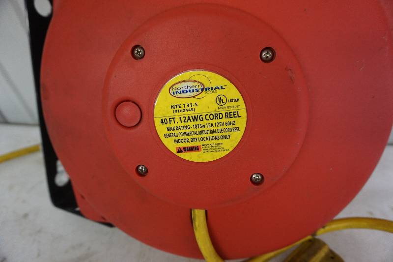 lot 28 image: Northern Industrial Tool Model NTE-131-S 40 12 AWG Electrical Power Cord Reel