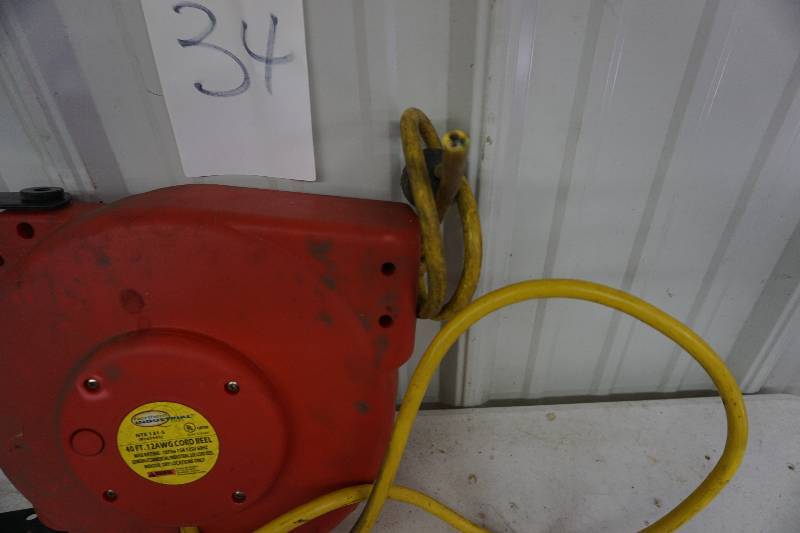 lot 34 image: Northern Industrial Tool Model NTE-131-S 40 12 AWG Electrical Power Cord Reel