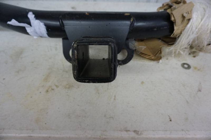 lot 37 image: Valley Towing Brand Model 81590 Pick Up Truck Mount Trailer Hitch Tow Attachment