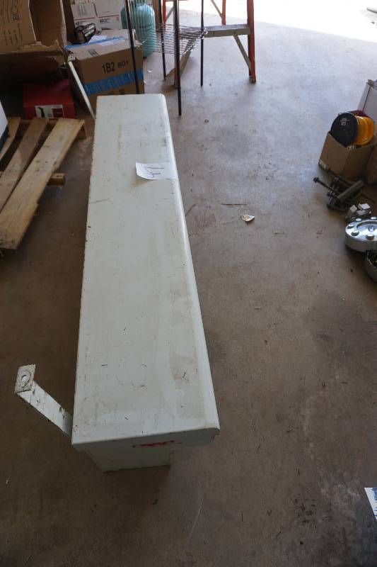 lot 47 image: Riki Brand Model 61S Pick Up Truck Bed Side Mount Tool Box
